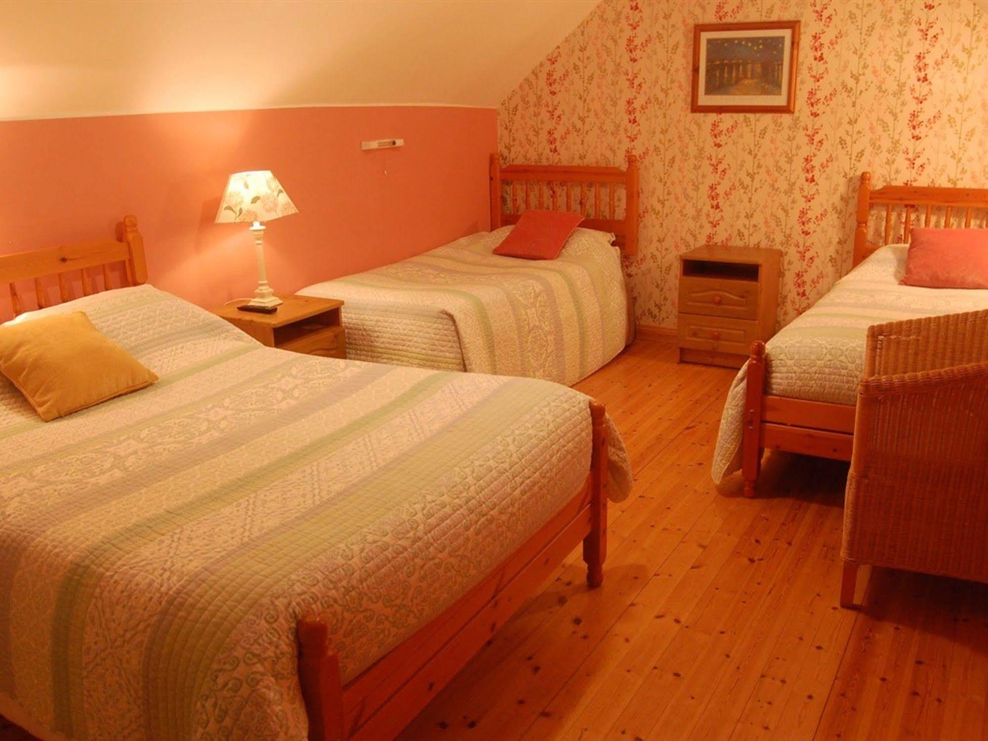 The Mountain Inn Coolaney Exteriör bild